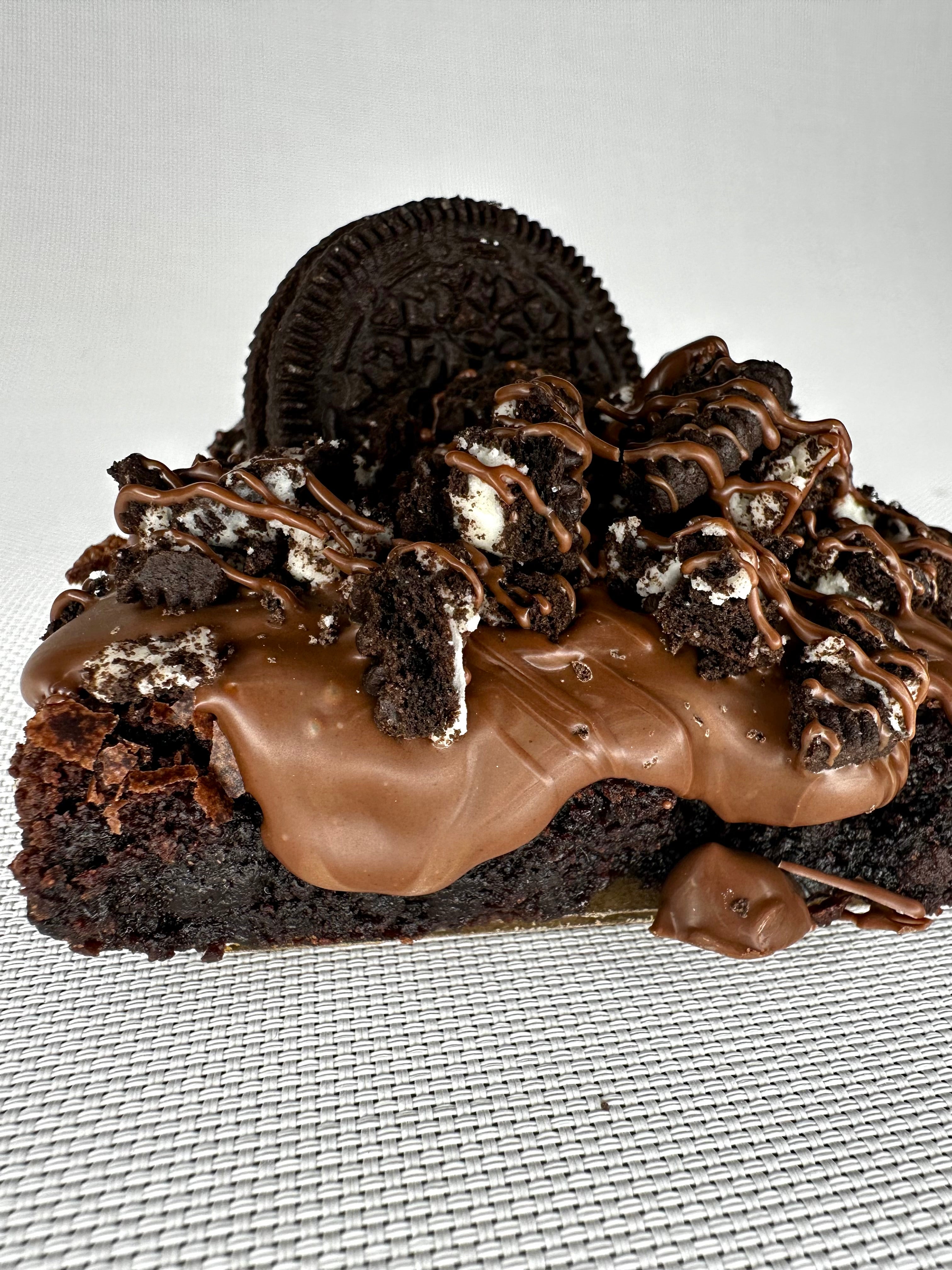 O R E O - Big Ol' Friggen Brownie